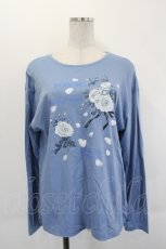 画像1: INGEBORG / エッチングローズワンポイントpt.カットソー  ブルー I-26-06-29-021-LO-TS-SA-ZI (1)