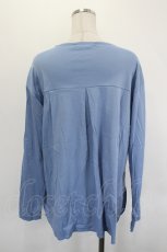 画像2: INGEBORG / エッチングローズワンポイントpt.カットソー  ブルー I-26-06-29-021-LO-TS-SA-ZI (2)