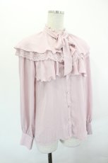 画像3: axes femme POETIQUE / ケープデザインフリルブラウス  ピンク I-26-07-05-035-AX-BL-SA-ZI (3)