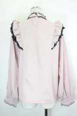 画像2: Rojita / ハートバックルラッフルフリルブラウス  ピンクｘ黒 I-26-07-11-001-LO-BL-SA-ZI (2)