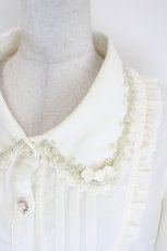 画像3: axes femme POETIQUE / 薔薇モチーフ付ブラウス  アイボリー I-26-07-11-008-AX-BL-TE-ZI (3)