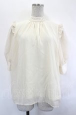 画像1: axes femme NOSTALGIE / バックリボン肩フリルブラウス  アイボリー I-26-07-12-011-AX-TO-SA-ZI (1)