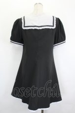 画像2: Amavel / クロス刺繍入りスクエアヨーク切替ワンピース  黒Ｘ白 I-26-07-15-047-CA-OP-SA-ZI (2)