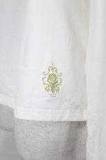 画像3: Ozz oneste / 裾薔薇刺繍カットソー  白Ｘゴールド I-26-07-18-044-OO-TO-SA-ZI (3)