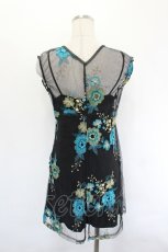 画像2: Ozz On / 花刺繍シースルーチュニック  黒 I-26-07-18-083-OO-OP-TE-ZI (2)