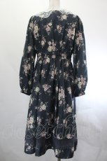 画像2: axes femme Red label / Red labelワンピース  グレー I-26-07-21-051-LO-OP-SA-ZI (2)