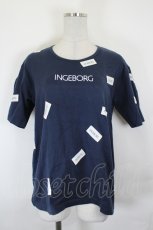 画像1: INGEBORG / ロゴパッチTシャツ  紺Ｘ白 I-26-07-25-036-LO-TS-SA-ZI (1)