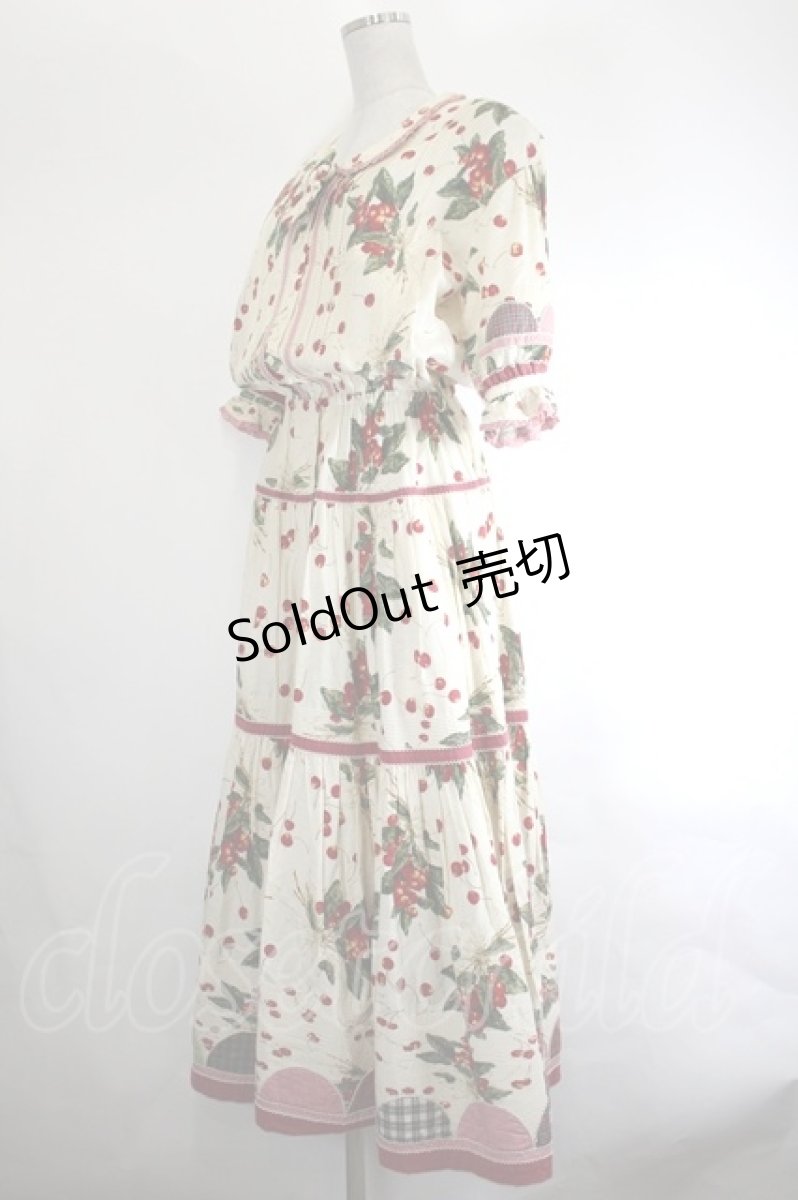 画像3: PINK HOUSE COLLECTION / チェリー柄パッチワークワンピース  アイボリー I-26-07-25-078-LO-OP-TE-ZI (3)