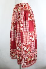 画像2: PINK HOUSE / フラワーチェックパッチワークスカート  赤チェック I-26-07-25-088-LO-SK-SA-ZI (2)