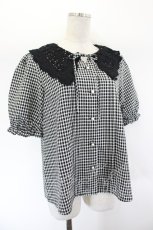 画像3: axes femme / バラ刺繍襟ブラウス  黒×白 I-26-07-26-005-AX-BL-TE-ZI (3)