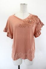 画像1: axes femme / 立体花モチーフレースＴシャツ  オレンジ I-26-07-26-007-AX-TO-TE-ZI (1)