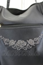 画像5: axes femme / 薔薇刺繍多機能ビッグトート  黒 I-26-07-27-058-AX-BG-SA-ZI (5)