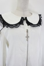 画像4: MA*RS / デコルテレースオフショルブラウス  白Ｘ黒 I-26-07-27-001-GO-BL-SA-ZI (4)