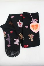 画像1: BABY,THE STARS SHINE BRIGHT / くみゃちゃんのSweet Baby Love Heart柄オーバーニーソックス  黒 I-26-07-27-121-BA-ZA-SA-ZI (1)