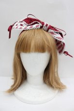 画像2: LOLITAその他(お買取対象外) / ナナストライプリボンカチューシャ  赤ｘ白 I-26-07-30-125-LO-AC-SA-ZI (2)