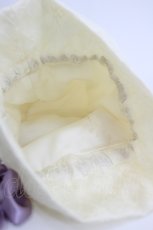 画像3: Maison de FLEUR / ペタル＆パールレース巾着  アイボリー I-26-08-01-123-LO-BG-TE-ZI (3)