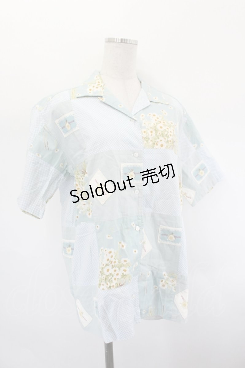 画像3: WONDERFUL WORLD / 雛菊ブーケ柄パッチワーク半袖シャツ  サックスＸ白 I-26-08-03-033-LO-BL-SA-ZI (3)