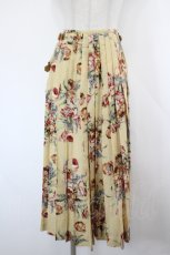 画像1: INGEBORG / 薔薇ブーケ総柄サイドベルトプリーツスカート  ベージュ I-26-08-03-102-LO-SK-SA-ZI (1)