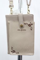 画像2: axes femme / バイカラースマホポシェット  ベージュ I-26-08-06-124-AX-BG-TE-ZI (2)