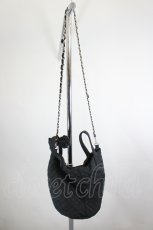 画像1: INGEBORG / リボンキルティングショルダーバッグ  黒 I-26-08-07-102-LO-BG-SA-ZI (1)