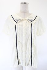 画像1: axes femme POETIQUE / 襟刺繍ピンタックブラウス M アイボリー I-26-08-07-010-AX-BL-TE-ZI (1)