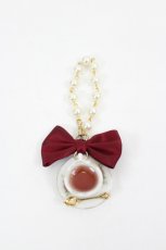 画像1: axes femme kawaii / ティーカップバッグチャーム  白ｘボルドー I-26-08-07-117-AX-AC-SA-ZI (1)