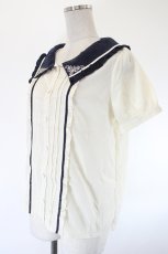 画像3: axes femme POETIQUE / 襟刺繍ピンタックブラウス M アイボリー×ネイビー I-26-08-07-011-AX-BL-TE-ZI (3)
