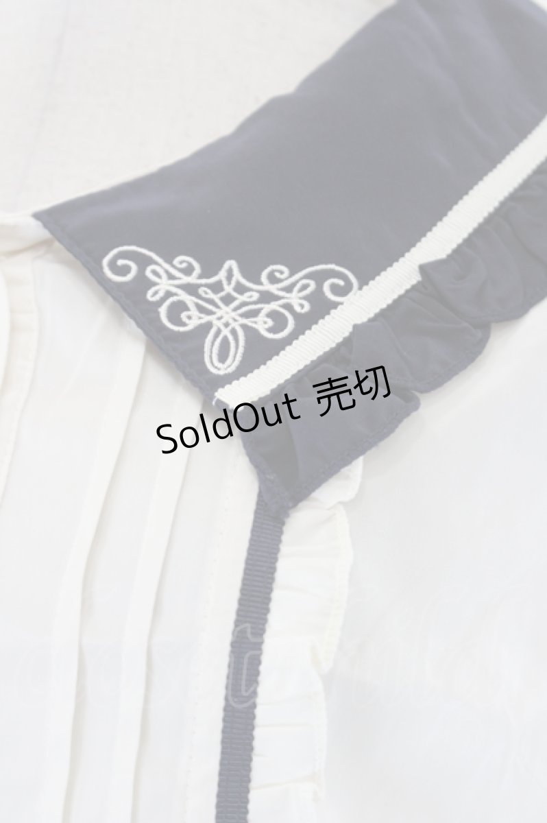 画像4: axes femme POETIQUE / 襟刺繍ピンタックブラウス M アイボリー×ネイビー I-26-08-07-011-AX-BL-TE-ZI (4)