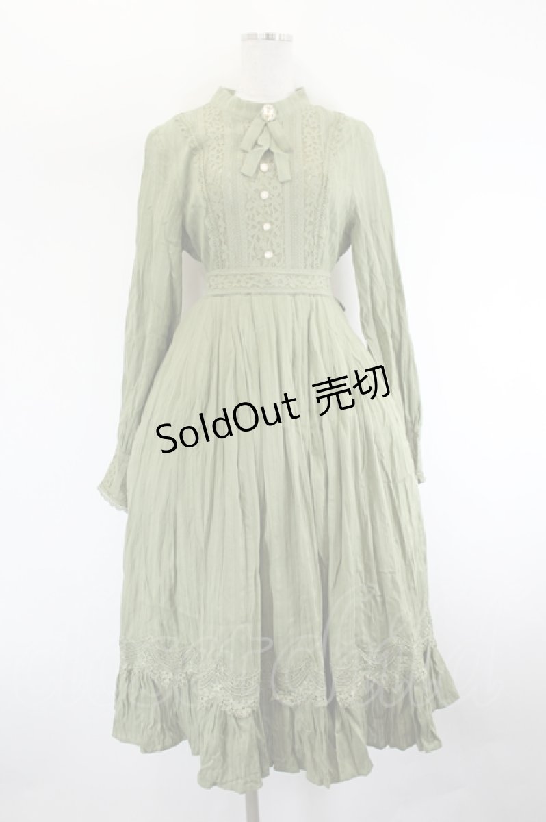 画像1: BITTERSWEET / フロントレースハイネック長袖ワンピース&カチューシャセット  カーキ I-26-08-09-038-LO-OP-SA-ZI (1)