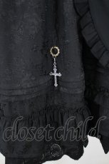 画像2: 囚鳥の旅店 / 薔薇刺繍&クロスモチーフスカート  黒 I-26-08-09-106-LO-BL-SA-ZI (2)