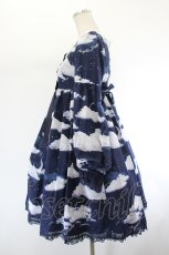 画像2: Angelic Pretty / Misty Skyワンピース  ネイビー I-26-08-11-052-AP-OP-TE-ZI (2)