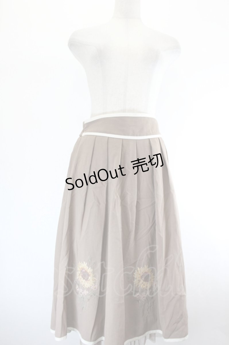 画像1: axes femme / 向日葵クロスステッチ刺繍スカート  ブラウン I-26-08-11-084-AX-SK-SA-ZI (1)