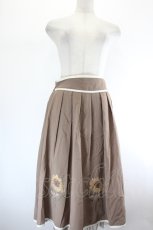 画像1: axes femme / 向日葵クロスステッチ刺繍スカート  ブラウン I-26-08-11-084-AX-SK-SA-ZI (1)