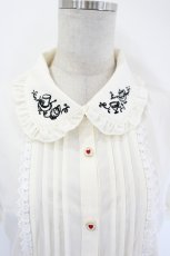 画像4: axes femme POETIQUE / 終わらないお茶会刺繍ブラウス  アイボリーＸ黒 I-26-08-11-011-AX-BL-SA-ZI (4)