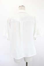 画像2: axes femme POETIQUE / タイ付ラッフルフリル半袖ブラウス M ホワイト I-26-08-20-070-AX-BL-SA-ZI (2)