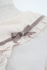 画像4: axes femme POETIQUE / 釦デザインフリルブラウス  ピンクベージュ I-26-08-20-013-AX-TO-SA-ZI (4)