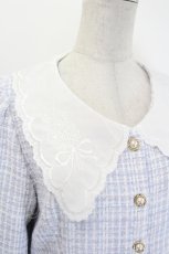 画像4: axes femme POETIQUE / 刺繍襟モールツイードジャケット  サックス I-26-08-23-022-AX-JA-TE-ZI (4)