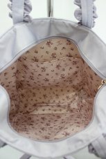 画像3: Maison de FLEUR / ブランドロゴフリルハンドルトートMバッグ  ラベンダー I-26-08-23-125-LO-BG-TE-ZI (3)