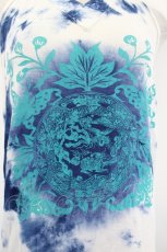 画像4: gouk / 金魚魔法陣風プリントホルターネックトップス  白Ｘ青 I-26-08-25-028-GO-TO-SA-ZI (4)