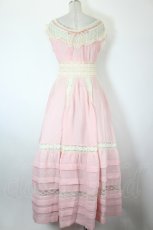 画像2: LACEMADE / レース切替ノースリーブワンピース  ピンク I-26-08-28-047-LO-OP-SA-ZI (2)