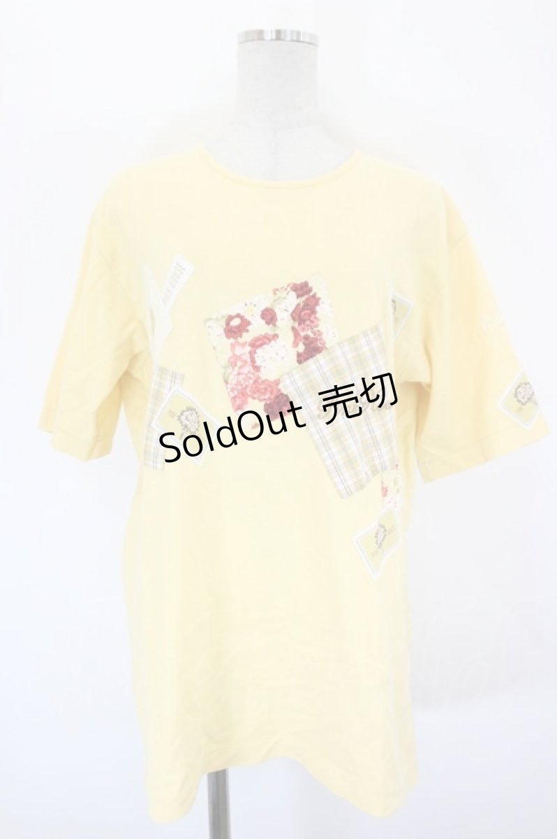 画像1: PINK HOUSE / ブーケワッペン&パッチワークデザインTシャツ  イエロー I-26-09-04-040-LO-TO-SA-ZI (1)