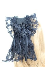 画像2: Blanche neige / ローズコサージュレースヘッドドレス  黒 I-26-09-04-123-GO-AC-TE-ZI (2)