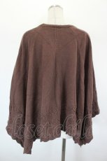 画像2: axes femme / ローズ刺繍ニットポンチョ F ブラウン I-26-09-04-019-AX-TO-TE-ZI (2)