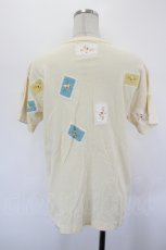 画像2: PINK HOUSE / ロゴワッペンTシャツ  生成り I-26-09-06-038-LO-TS-TE-ZI (2)