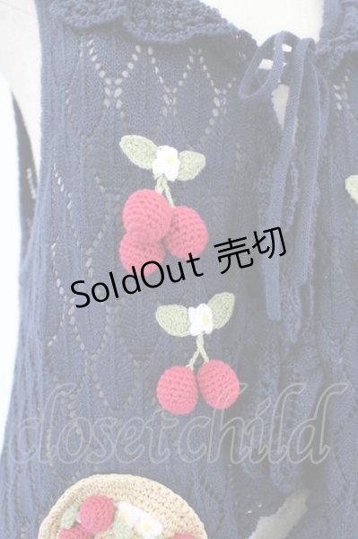 d*9様 超美品　PINK HOUSE ベスト レッド　 さくらんぼモチーフコサ d*9様 超美品 PINK HOUSE ベスト レッド さくらんぼモチーフコサ 明日