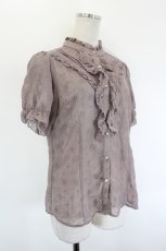 画像3: axes femme / 総刺繍フリルブラウス M ラベンダーグレー I-26-09-06-007-AX-BL-TE-ZI (3)