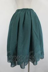 画像3: axes femme POETIQUE / スカラップカケルカットワークスカート  グリーン I-26-09-06-087-AX-SK-SA-ZI (3)