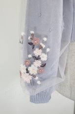 画像4: axes femme / サクラ刺繍チュール袖カーディガン  パープル I-26-09-06-012-AX-TO-SA-ZI (4)