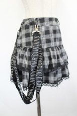 画像2: NieR Clothing / チェック2段フリルスカート  黒Ｘ白チェック I-26-09-08-087-PU-SK-SA-ZI (2)