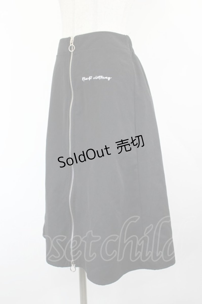 画像2: NieR Clothing / スカート  黒Ｘシルバー I-26-09-08-090-PU-SK-SA-ZI (2)
